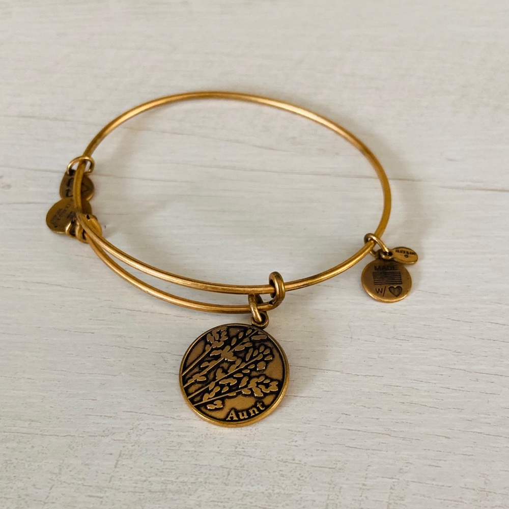 Alex and Ani Aunt Charm Bangle